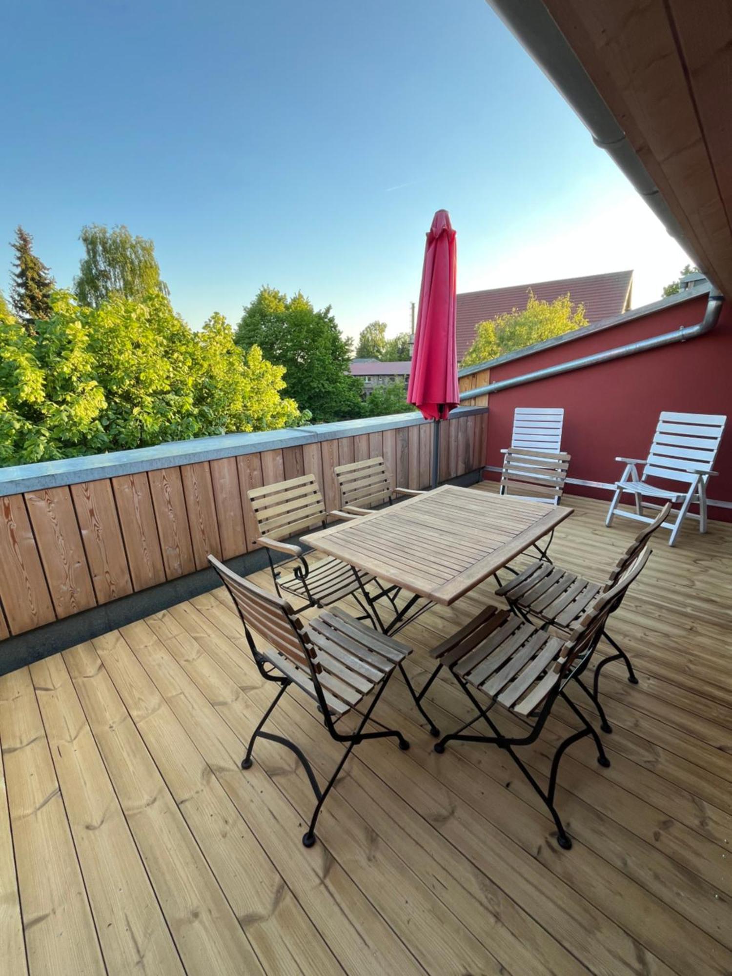 Grosse Wohnung Mit Loggia Templin Zewnętrze zdjęcie